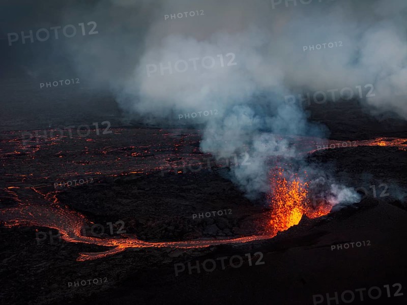 Lava, volcanic eruption, volcano, ash cloud, aerial view, Sundhnúkur crater chain, July 2025, Reykjanes Peninsula, Iceland