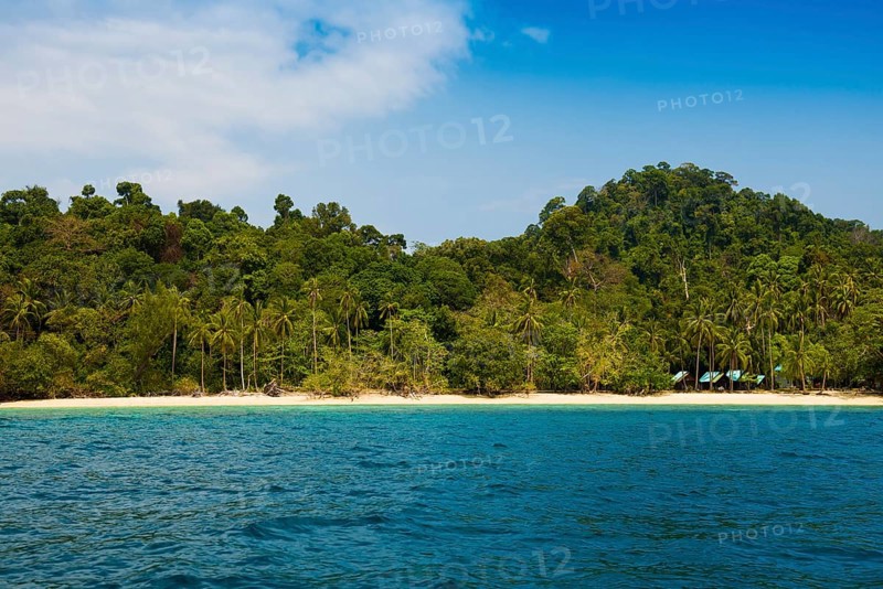 White sandy beach, Sunrise Beach, Koh Kradan, Hat Chao Mai National Park, Trang Province, Southern Thailand, Andaman Sea, Thailand