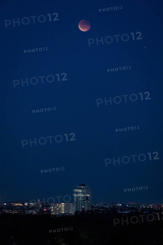 Lunar eclipse as seen from Berlin on 07.09.2025