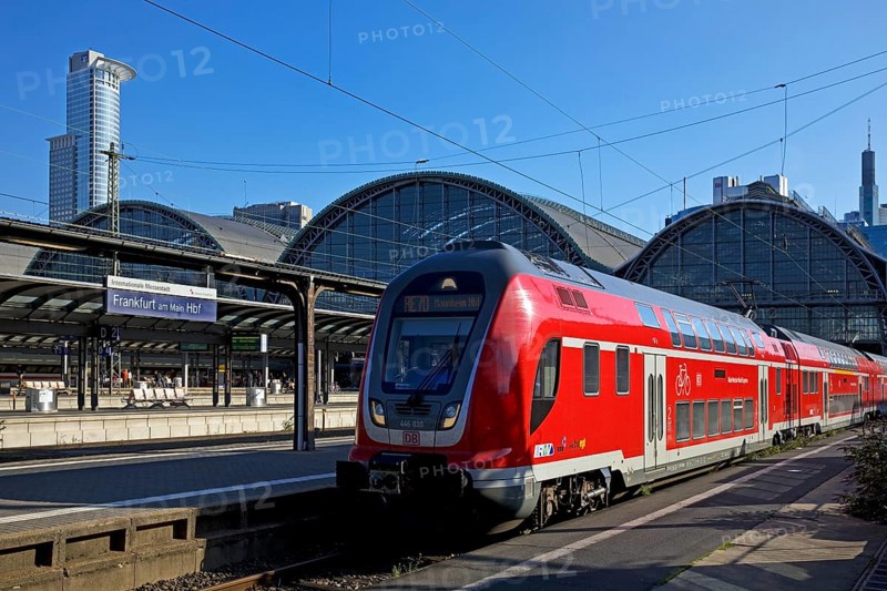 Main railway station with local train and platform halls, Frankfurt am Main, Hesse, Germany