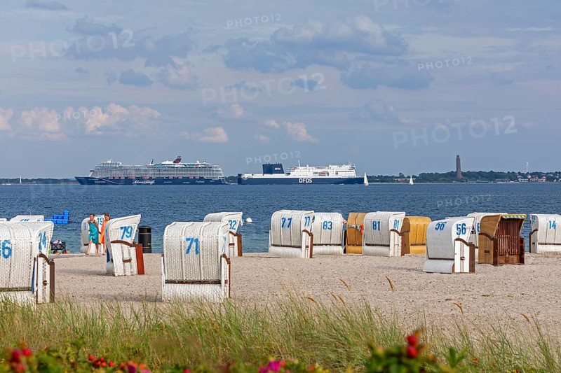 Cruise ship Mein Schiff 7, DFDS ferry, Laboe naval memorial, Kiel Fjord, beach chairs on the beach at Strande, Schleswig-Holstein, Germany
