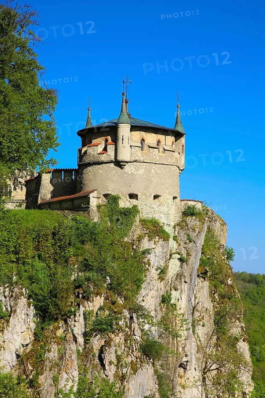 Augustenturm, cannon tower, Lichtenstein Castle, fairytale castle of Württemberg, romantic fairytale castle on the eaves of the Swabian Alb, historicism, architecture, new building 1840-1842, according to plans by architect Carl Alexander Heideloff, 19th century, rock, Honau, municipality of Lichtenstein, Baden-Württemberg, Germany