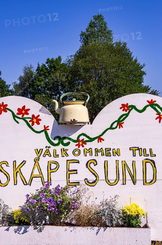 Welcome sign at the edge of Skapesund, Bohuslän, Västra Götalands län, Sweden. Welcome sign at the edge of Skapesund, Västra Götaland County, Sweden