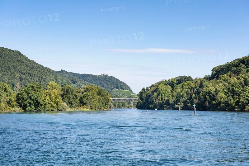 View over the Rhine, Hochrhein to the historic truss bridge, railway bridge of the Nationalbahn near Hemishofen, Canton Schaffhausen, Switzerland