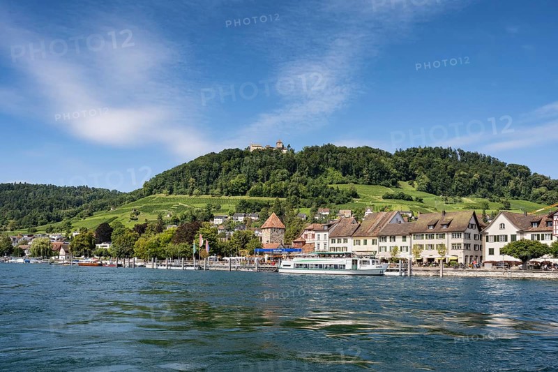 View across the Rhine to the old town of Stein am Rhein with Hohenklingen Castle, Canton Schaffhausen, Switzerland