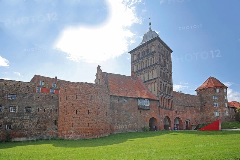 Historic customs officers' tower, customs officers' house, castle gate and coal tower part of the former city fortifications, city gate, sculpture Cubecrack, Abstract Art, Modern Art, Brick Gothic, Brick buildings, City wall, Old Town, Lübeck, Schleswig-Holstein, Germany