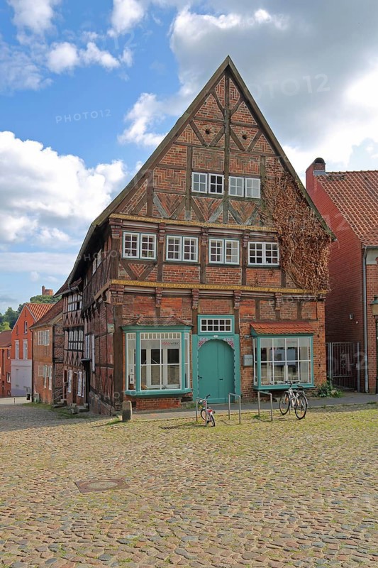 Eulenspiegel Museum, half-timbered house, brick building, Am Markt, Mölln, Schleswig-Holstein, Germany