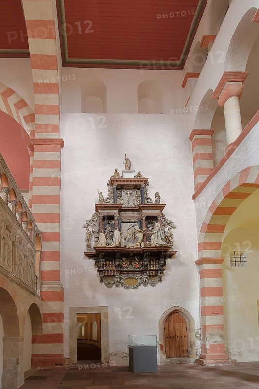 Aisle with monument to Bothmer, Lower Saxon noble family, Stockem, Ottonian UNESCO St Michael's Church, interior view, St Mary's Cathedral, Hildesheim, Lower Saxony, Germany