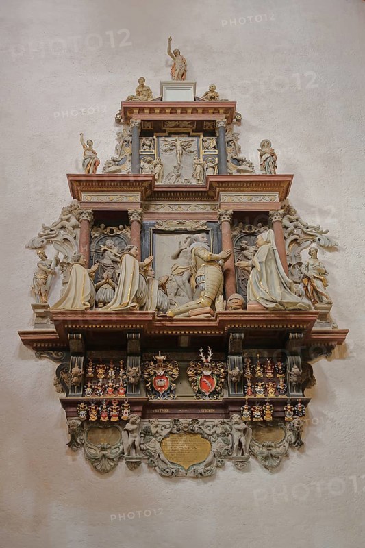 Aisle with monument to Bothmer with figures and decorations, Lower Saxon noble family, Stockem, Ottonian UNESCO St Michael's Church, interior view, St Mary's Cathedral, Hildesheim, Lower Saxony, Germany