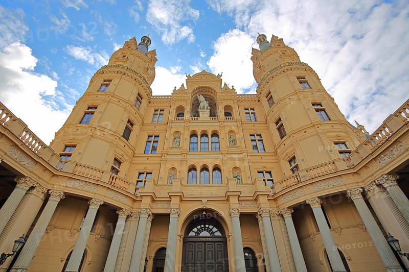 Renaissance castle, Mecklenburg-Western Pomerania state parliament, inner courtyard, view upwards, Schwerin, Mecklenburg-Western Pomerania, Germany