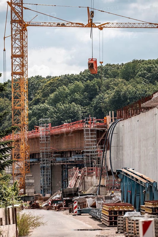 Major construction site at the Duisburg-Kaiserberg motorway junction, complete reconstruction and new construction of the A3 and A40 junction, all bridges, ramps, carriageways are being renewed and partly widened, 8-year construction period, railway bridges running there are also being renewed, North Rhine-Westphalia, Germany