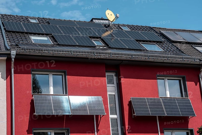 Residential building with photovoltaic modules on the façade and roof, North Rhine-Westphalia, Germany