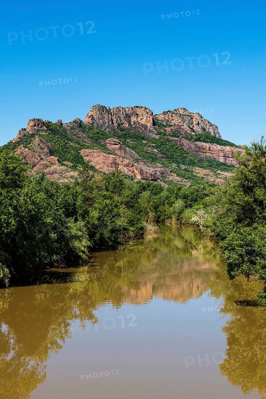 Rocher du roquebrune, Roquebrune-sur-Argens, near Saint-Raphaël, Massif de l'Esterel, Esterel Mountains, Département Var, Cote d'Azur, Provence-Alpes-Côte d'Azur, France