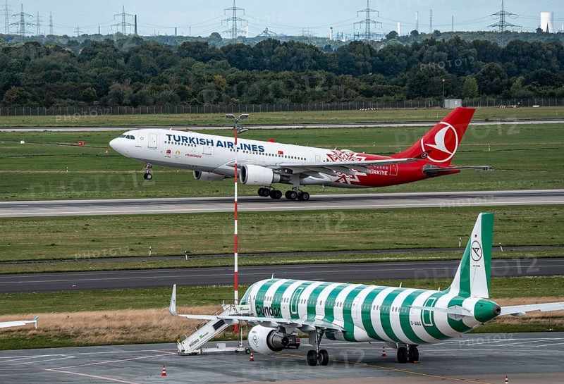 Düsseldorf Airport, Condor Airbus A321-200, aircraft on the apron, Turkish Airlines Airbus A330-200 taking off, North Rhine-Westphalia, Germany