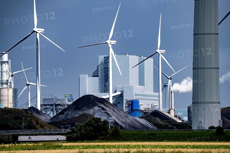 RWE coal-fired power plant Eemshavencentrale, in the seaport of Eemshaven, operator RWE Power, wind farm, Netherlands