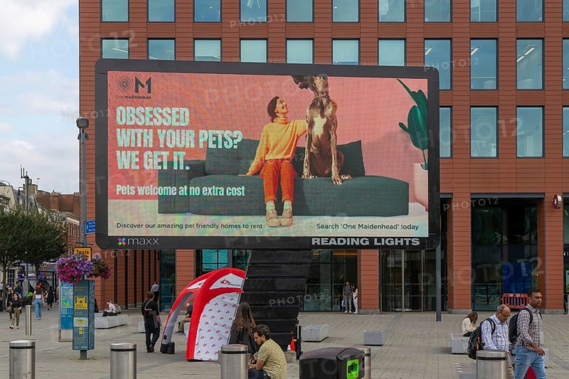 Maxx electronic billboard OOH advertising, Reading Lights, Reading, Berkshire, England, UK - One Maidenhead pet friendly homes