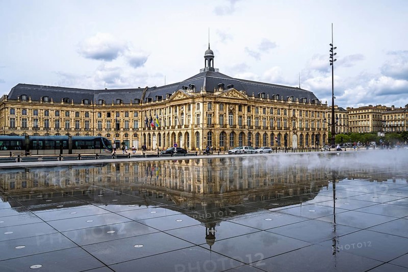 Miroir d'eau and Place de la Bourse, Bordeaux, Gironde, Nouvelle-Aquitaine, France