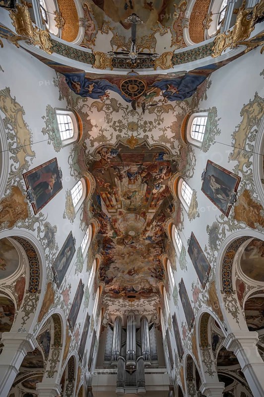 Interior with organ loft, ceiling frescoes in the nave from 1746, St Martinus and Maria Church, 14th century, Biberach an der Riß, Baden-Württemberg, Germany