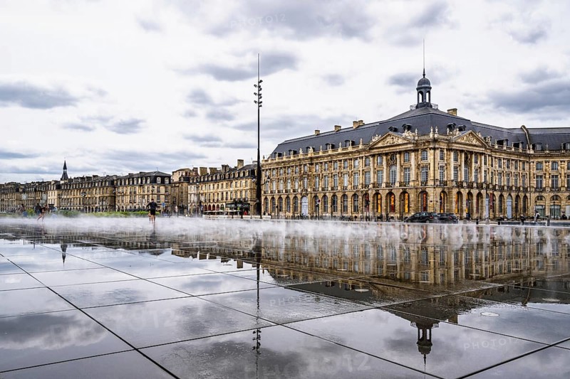 Miroir d'eau and Place de la Bourse, Bordeaux, Gironde, Nouvelle-Aquitaine, France