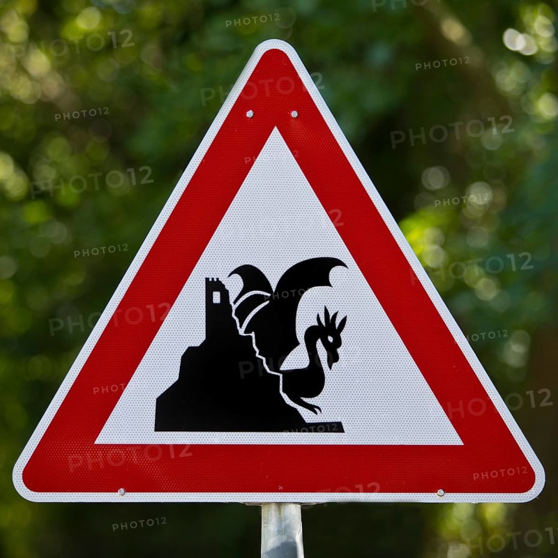 Traffic sign, Give way, Drachenfels with dragon, Drachenfelsbahn, Königswinter, North Rhine-Westphalia, Germany