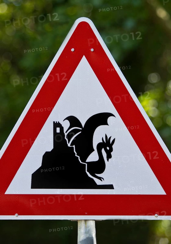 Traffic sign, Give way, Drachenfels with dragon, Drachenfelsbahn, Königswinter, North Rhine-Westphalia, Germany