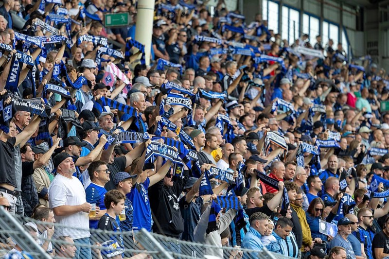 Football 3rd division, 2025/26 season, matchday 1: Waldhof Mannheim v SC Verl***11, 726 spectators watched the match