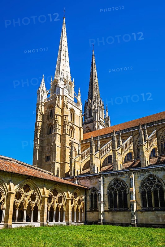 Cathedrale Sainte-Marie in Bayonne, Basque Country, Southwest France