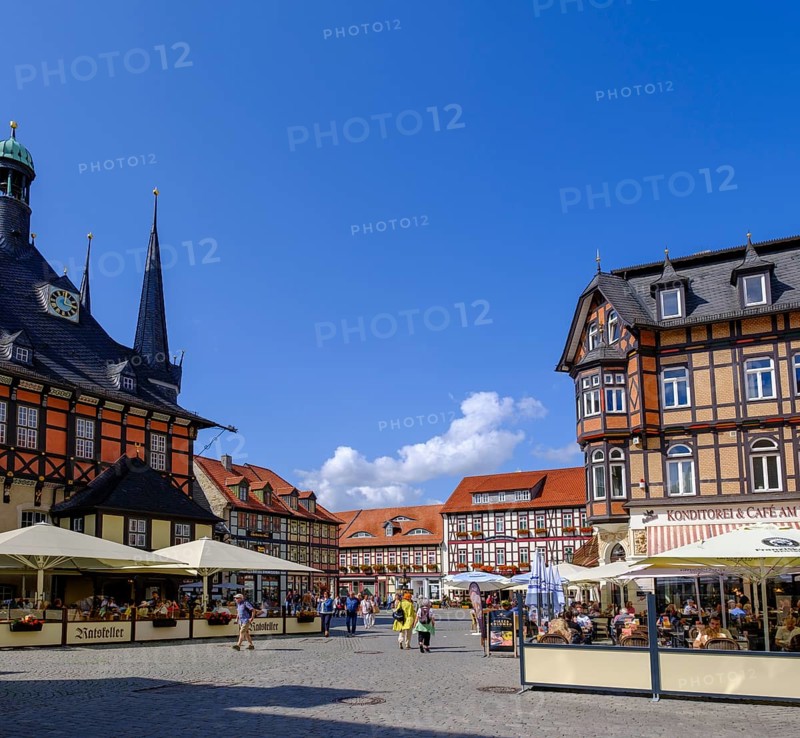 Half-timbered houses on the market square, Wernigerode, Harz, Saxony-Anhalt, Germany