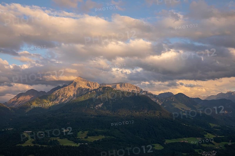 Dramatic view from the Kneifelspitze to Hoher Göll and the Kehlsteinhaus