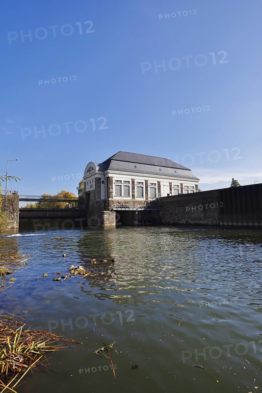 Lippe with Hamm lock, Hamm, North Rhine-Westphalia, Germany