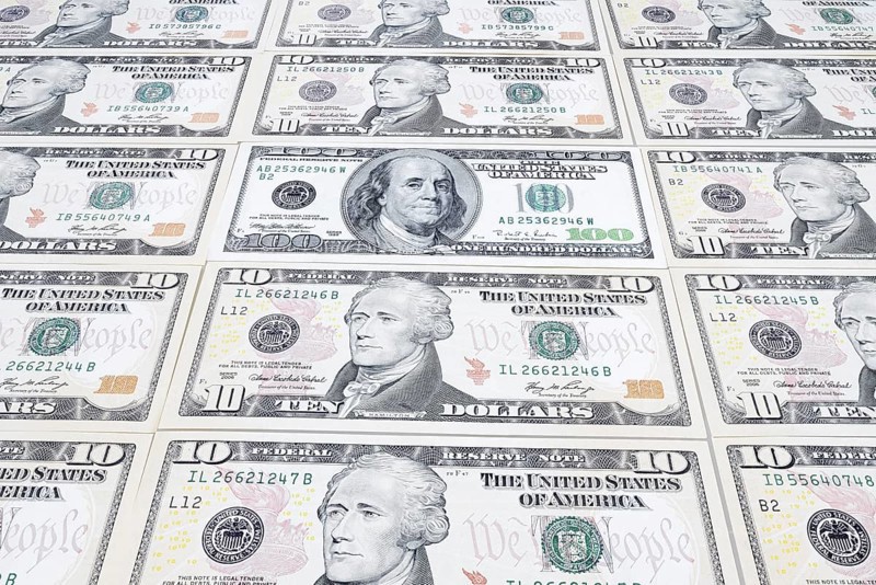 US dollar notes, 10 dollars, 100 dollars, banknotes