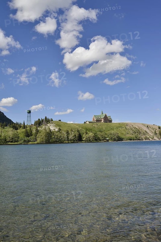 Prince of Wales Hotel and Lake Upper Waterton Lake, Waterton Lakes National Park, Alberta, Canada