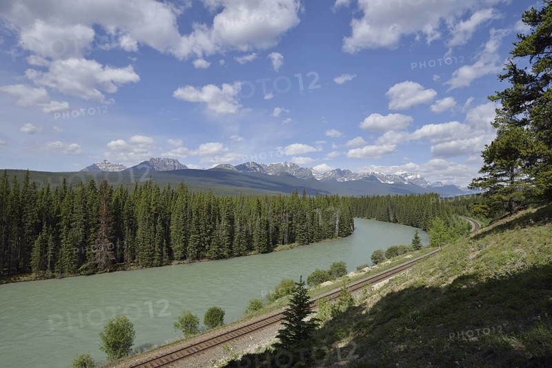 Bow River and railway line of the Canadian Pacific Railway, Bow River Parkway, Banff National Park, Alberta, Canada