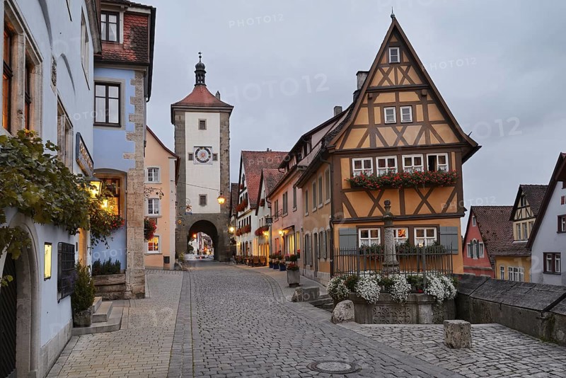 Plönlein with Siebersturm tower and half-timbered house, Rothenburg ob der Tauber, Middle Franconia, Bavaria, Germany