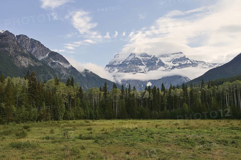 Mount Robson, at 3954 metres the highest mountain in the Canadian Rocky Mountains, Mount Robson Provincial Park, British Columbia, Canada