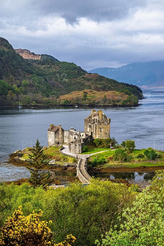 Eilean Donan Castle, Loch Duich, Isle of Skye, Highlands, Scotland, UK