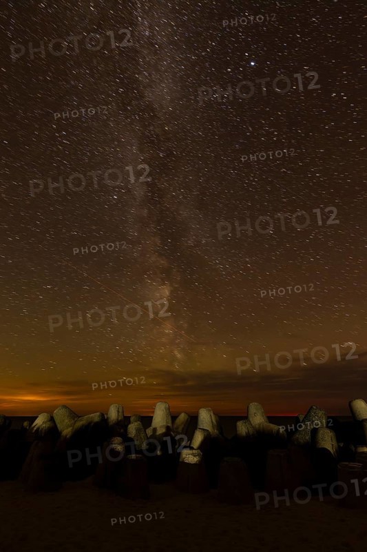 Northern Lights with Milky Way at the North Sea, Hörnum, Sylt, Tetrapode (stone), Schleswig-Holstein