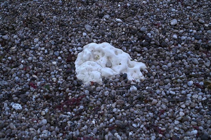Chalk cliffs in pebble beach, beach, Étretat, cliffs, cliffs, chalk cliffs, alabaster coast, La Côte d'Albâtre, Normandy, Seine-Maritime, France