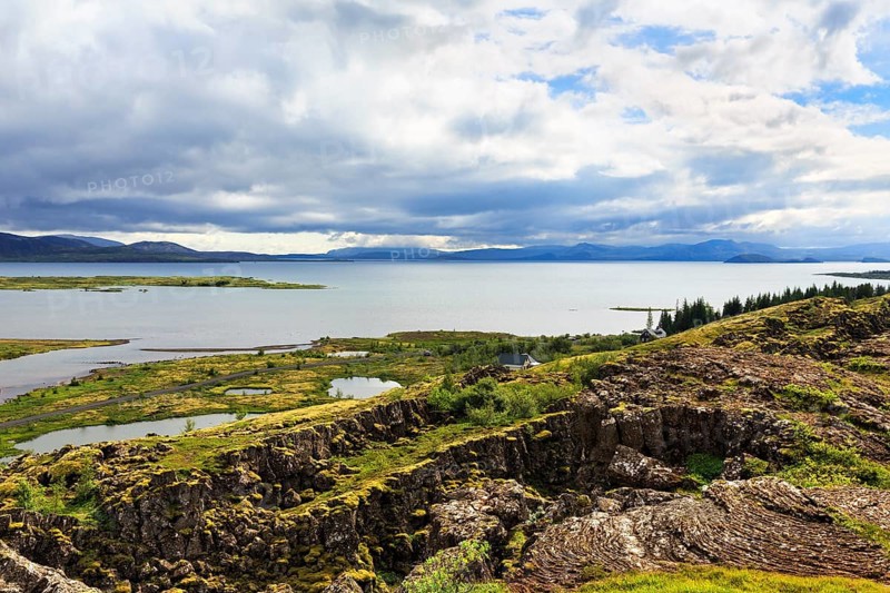 Thingvellir National Park, volcanic landscape with Lake Þingvallavatn, Thingvallavatn in summer, Golden Circle, Sudurland, Iceland