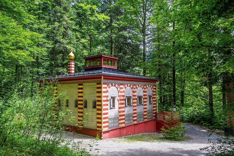 Moroccan house in the park of Linderhof Palace, Ettal, Ammertal, Upper Bavaria, Bavaria, Germany, UNESCO World Heritage Site