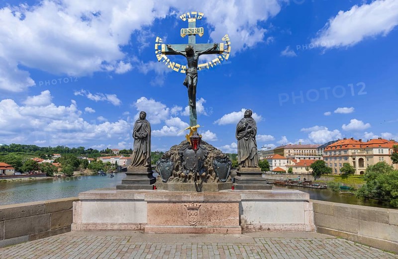 Czech, Charles Bridge on Vlatva connecting Prague Castle Lesser Quarter and Old Town