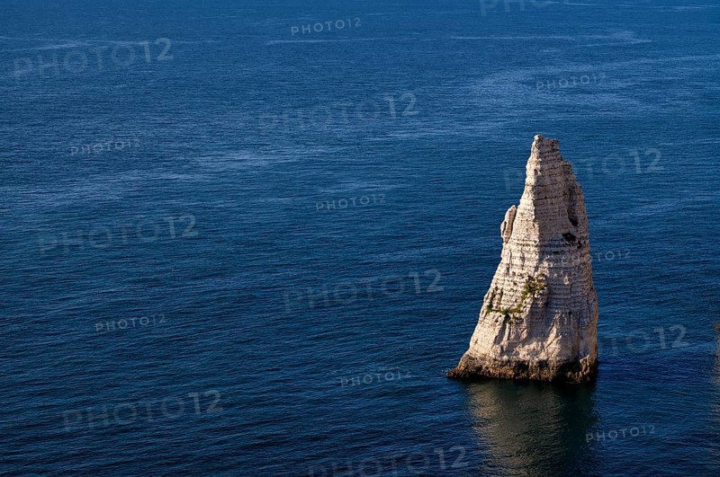 Rock needle Aiguille, Étretat, sea, cliffs, cliffs, chalk cliffs, alabaster coast, La Côte d'Albâtre, Normandy, Seine-Maritime, France