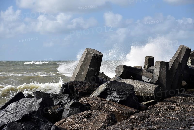 Storm and breakwater, tetrapods, Dolossen on the Danish North Sea, Denmark