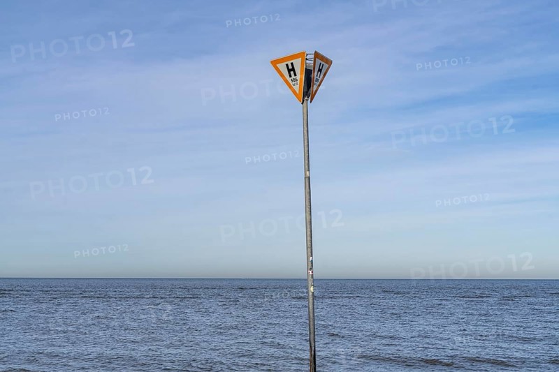 East Frisian North Sea island of Spiekeroog, Wadden Sea National Park, in winter, SOS, emergency call sign, east beach, beach section
