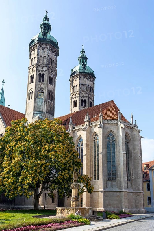 East Choir and East Towers, Ekkehard Fountain, Naumburg Cathedral (Saale), Saxony-Anhalt, Germany