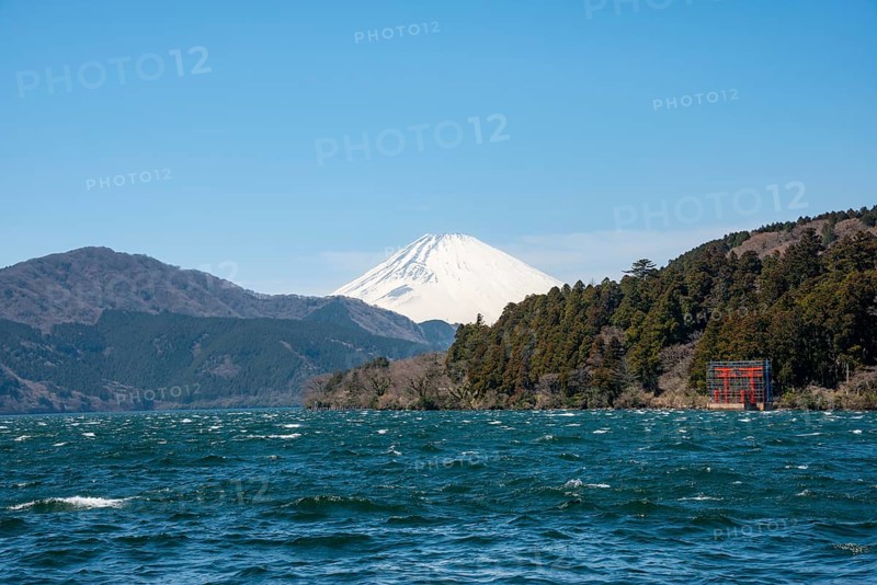 View of Lake Ashi with Mount Fuji volcano and peace torii from Hakone Shrine, Hakone, Japan