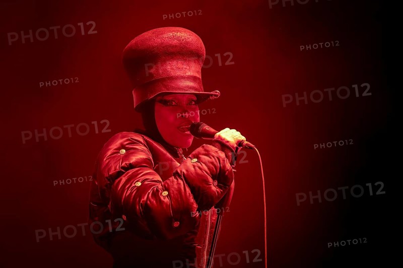 Erykah Badu, singer, USA, soul, hip-hop, R&B, The Return Of Automatic Slim World Tour 2025, live at the Uber Eats Music Hall, Berlin, 04.11.2025 < english> Erykah Badu, singer, hip-hop, live at the Uber Eats Music Hall, November 4th, 2025