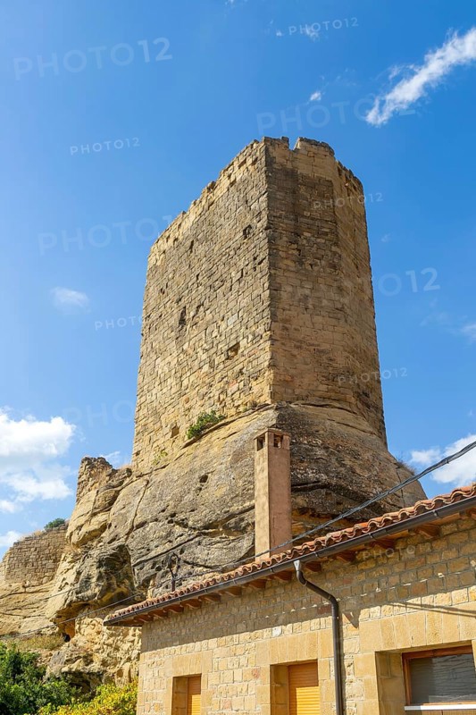 Tower of ruined castle, medieval village of Luesia, Cinco Villas, Zaragoza province, Aragon, Spain
