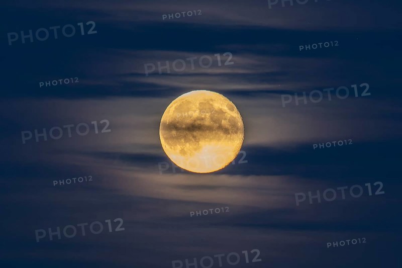 Full moon, super moon over the moor, Emsland, Lower Saxony, Germany