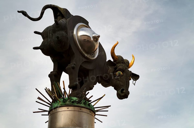 Fountain in the shape of a cow on a milk can, cow riosum sculpture, by Jürgen Görtz, Bietigheim-Bissingen, Baden-Württemberg, Germany
